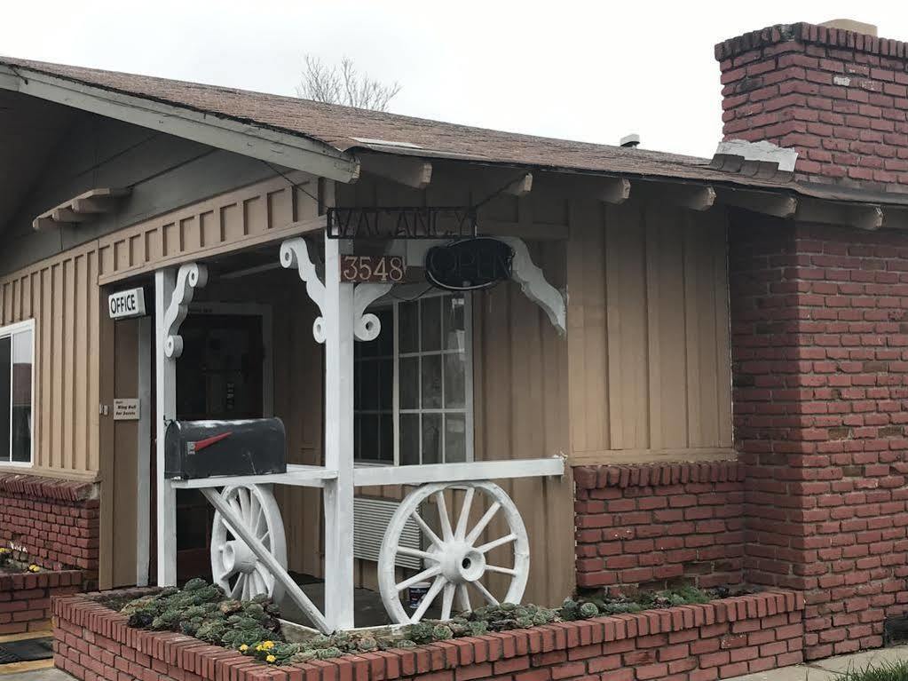 Hotel Paso Robles Wine Country Buitenkant foto